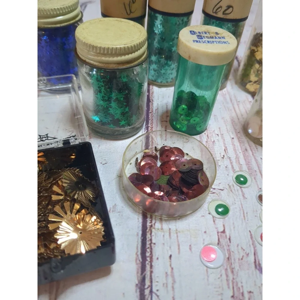 Vintage Lot Sequins,Trim, Star Glitter, Even‎ Googly Eyes Multiple Colors
